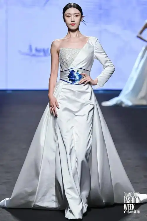 【mohua墨话】非遗时装秀:穿在身上的文化故事-服装广东时装周-cfw