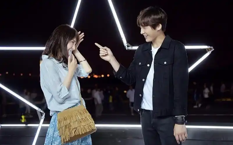 李易峰高调宣布恋情,女方是大家讨厌的她!