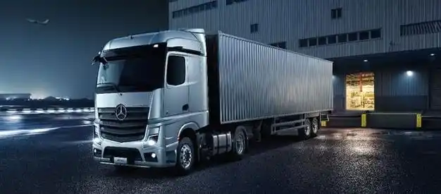 梅赛德斯-奔驰actros c荣获"运输人口碑国道节油高端重卡"奖项|卡车