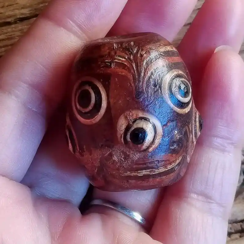 汉代蜻蜓眼琉璃珠,汉韵古珠 战汉蜻蜓眼琉璃珠 是