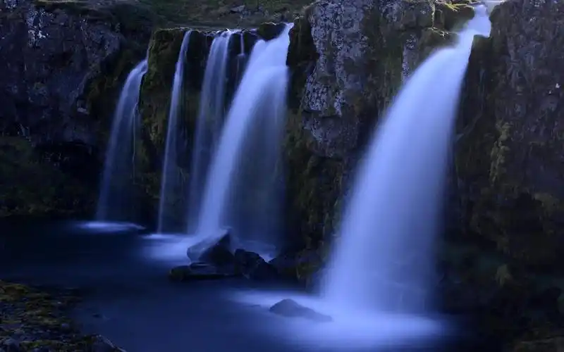 气势磅礴瀑布风光风景电脑壁纸