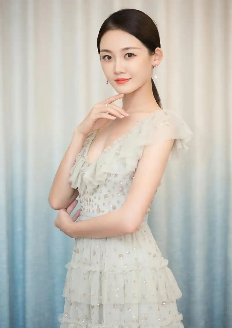 趁你现在还有时间,尽你自己最大的努力,努力做成你