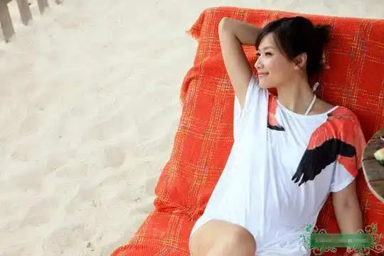 40岁徐静蕾比基尼泳装照性感火辣(图)