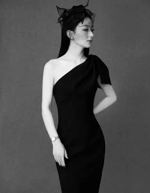 赵丽颖黑色长裙造型-528时尚网