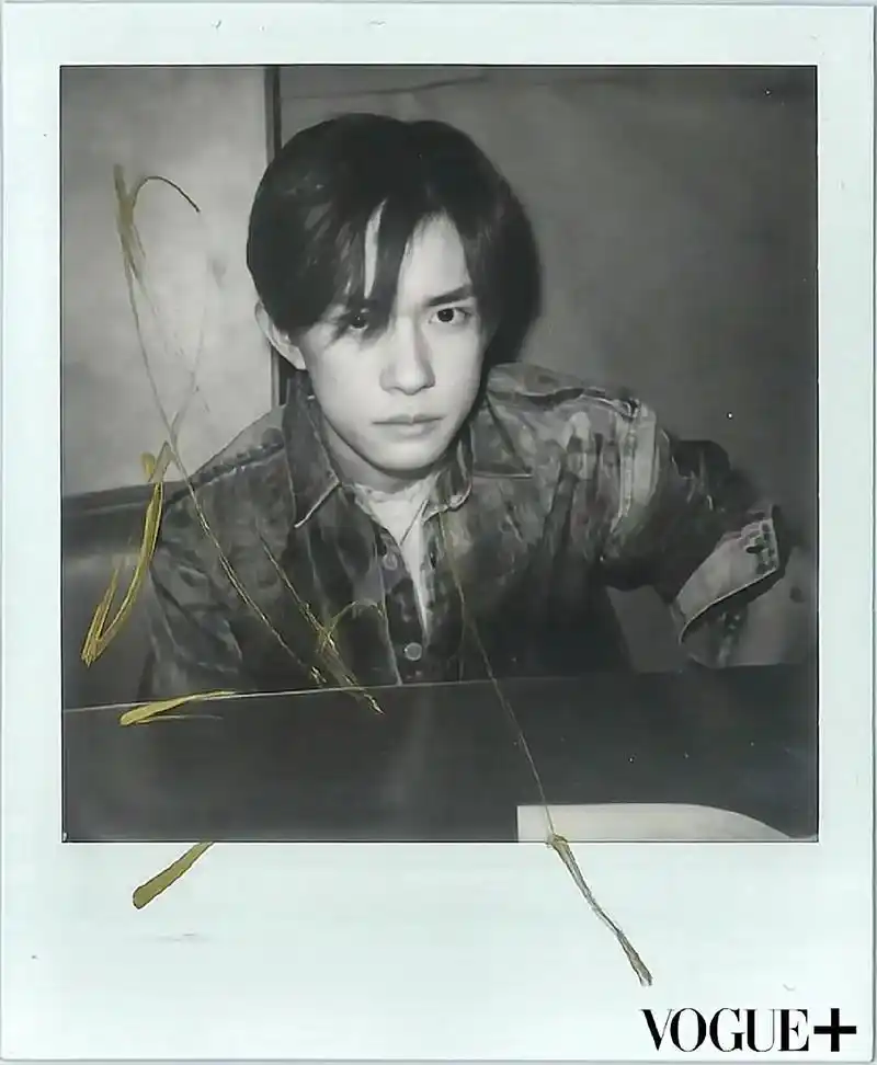 前方小易同学发来新鲜的拍立得 31566张get!92#易烊千玺 - 抖音