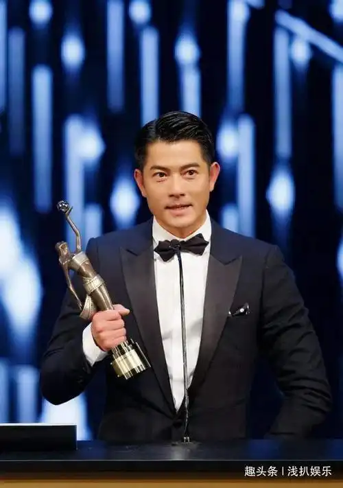 易烊千玺成长是你蜕变是你爆发是你归来仍是少年的你