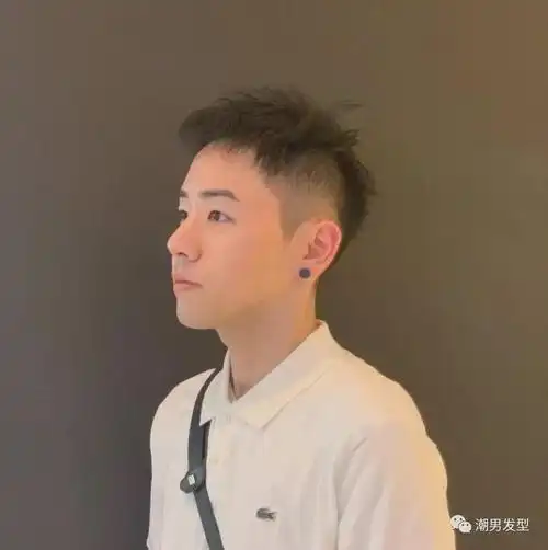 适合夏季剪的4款男生两边铲短发型剪完清爽又帅气值得一试