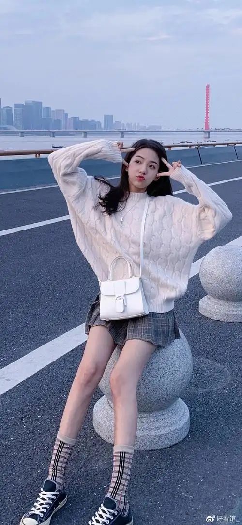 美女壁纸网上超火的小姐姐壁纸特别好看的女生壁纸最流行美女锁屏