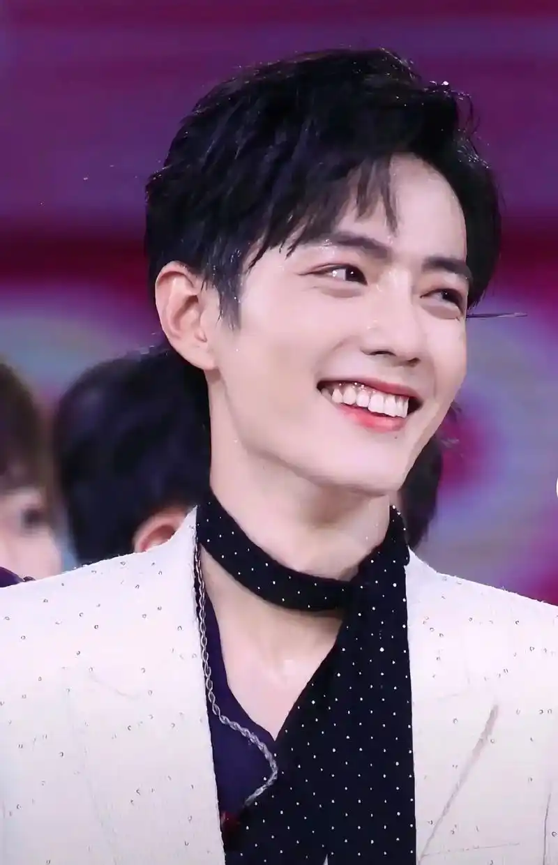 肖战的笑容可以融化世上的一切