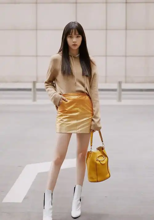 女艺人欧阳娜娜,简约养眼,清新时髦写真图集