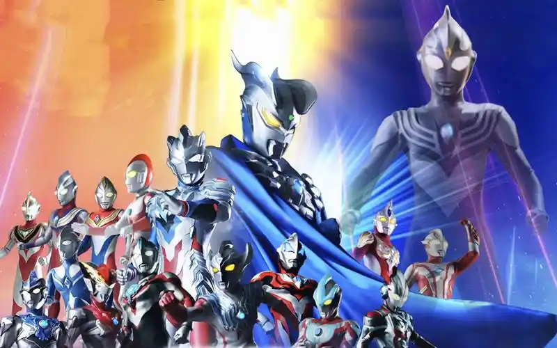 赛罗奥特曼被吸入异次元空间后,带了一群奥特战士出现到了重庆!