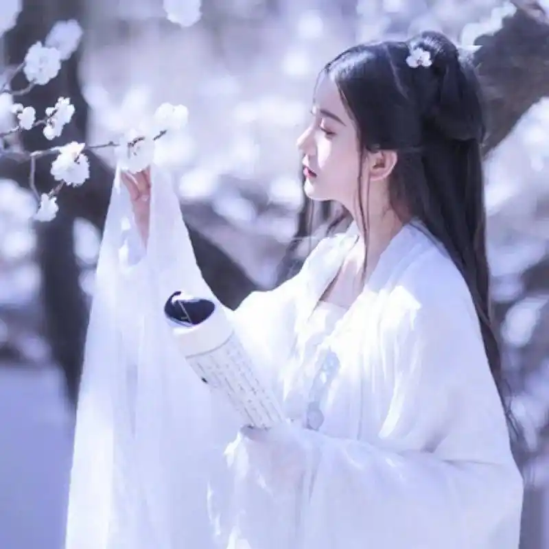 古风真人女头像