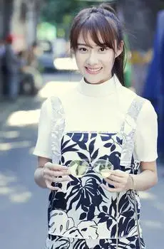 宋轶帅气消防制服大片