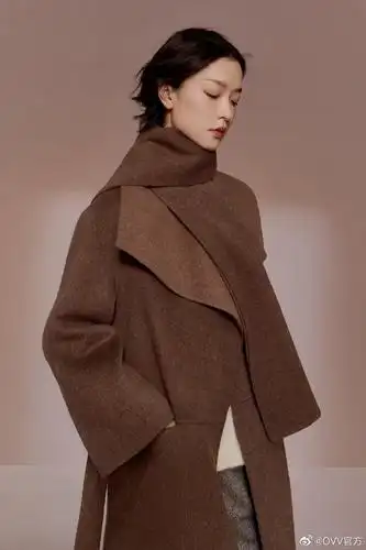 手机壁纸女明星:杜鹃