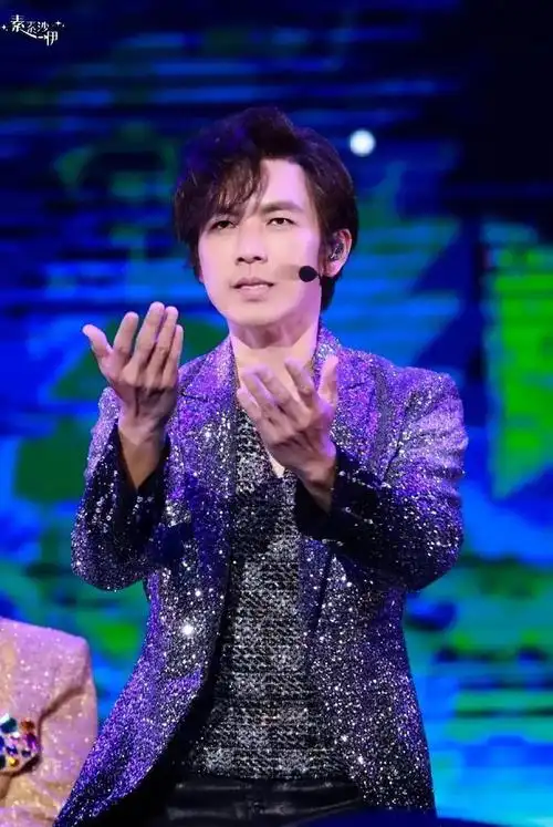 414娱乐钟汉良肖战王一博张艺兴鹿晗杨紫龚俊迪丽热巴ab宋祖儿