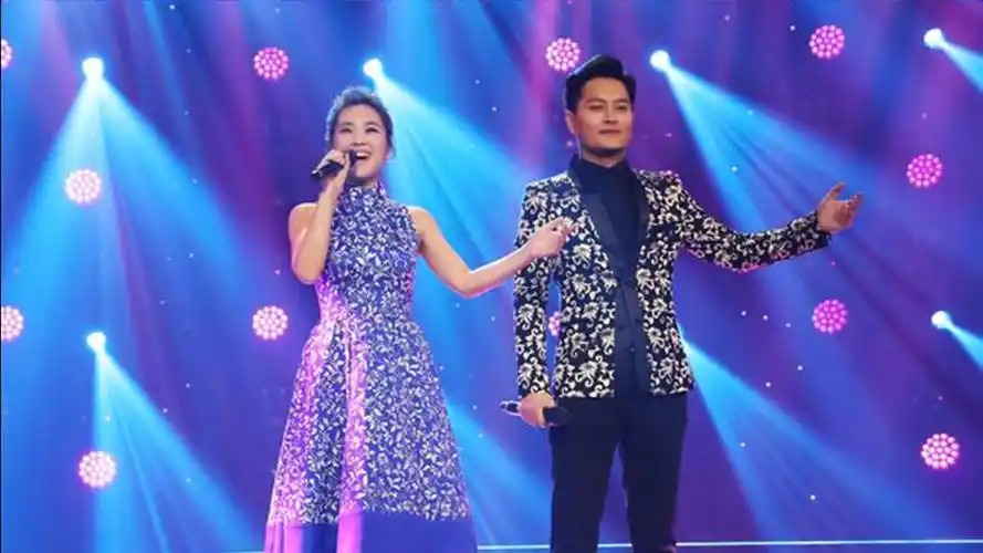 云飞,云朵的同台合唱系列,这是什么神仙组合,简直是天籁之音!