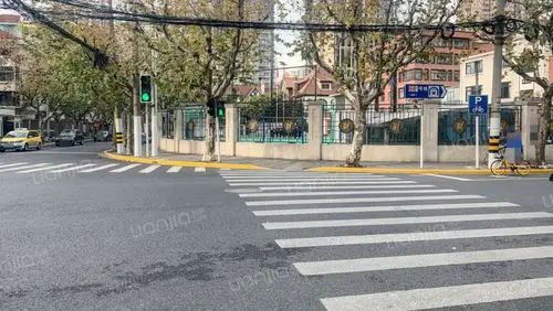 上海康定路775号房源|户型图|小区车位|交通地址详情分析(链家网)