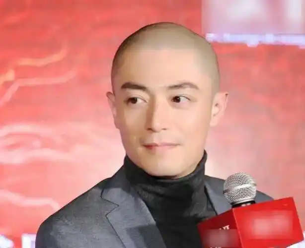 他们一直以光头示人,人们都看习惯了,光头造型反而成了他们的特色.