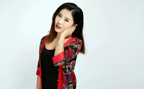 呼瑞儿,内蒙古苏勒亚文化传媒有限公司签约歌手