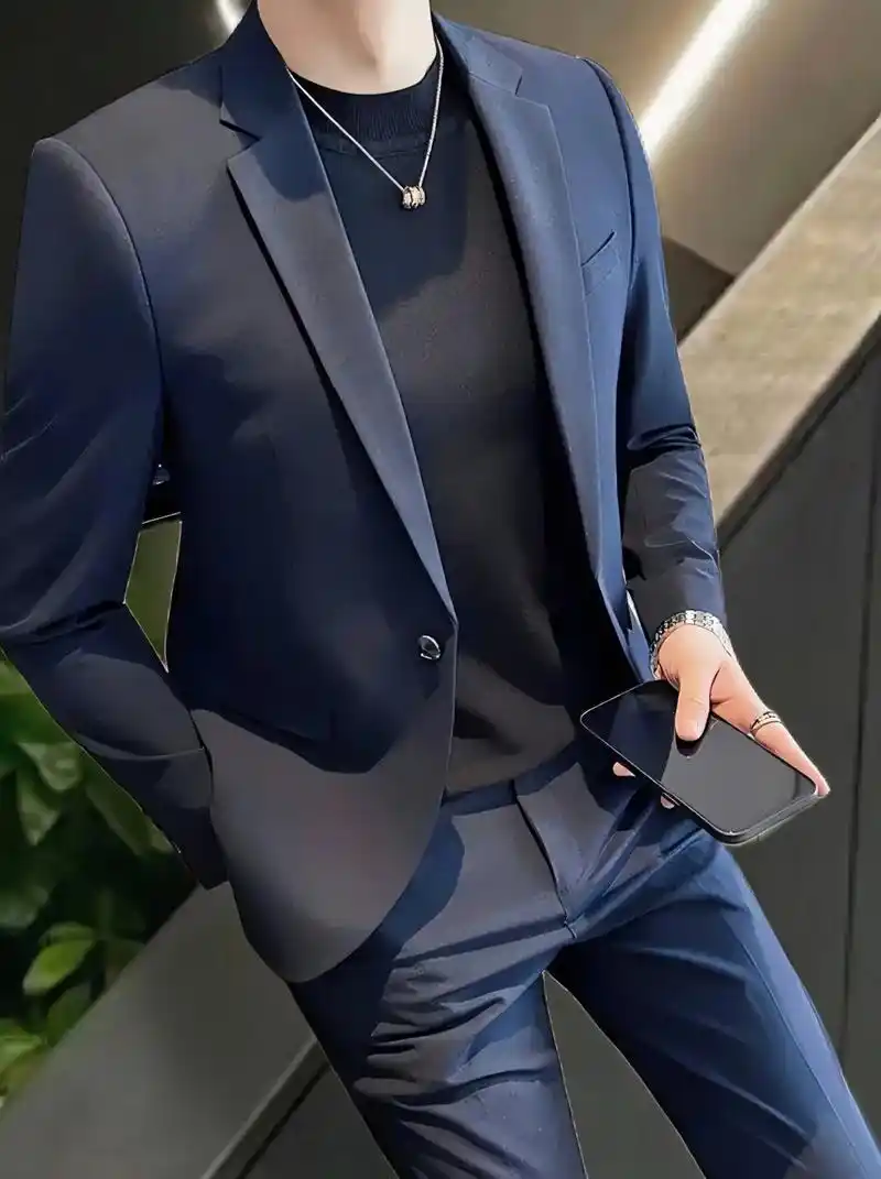 男士们~这款修身简约西装套装真的超级好看!