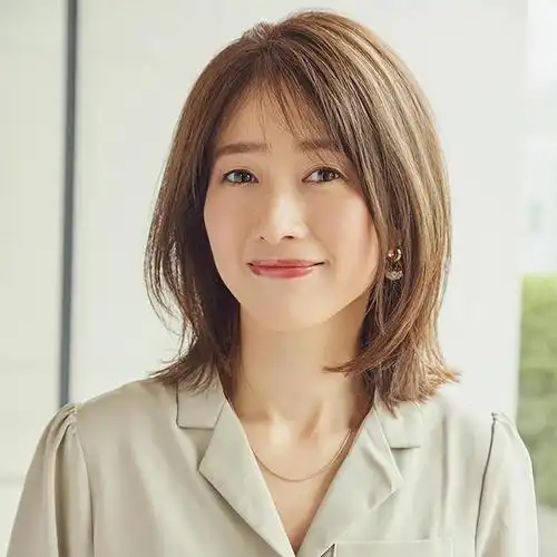 40岁女人的发型应以得体为主,这9款妈妈"中长烫",你一定喜欢|烫发