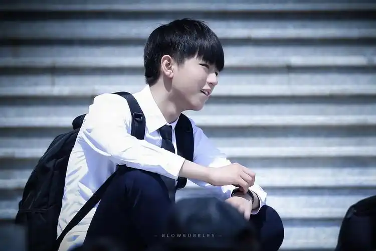 [tfboys][新闻]160303 《超少年密码》剧照曝光 三小只上演制服诱惑