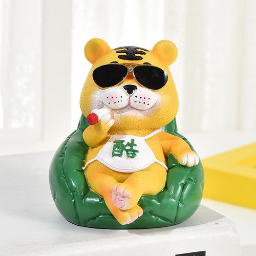虎年装饰礼品小老虎办汽车摆件调皮萌虎树脂车上装饰摆件套装 沙发款