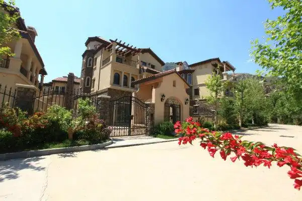 北京周边山水联排别墅206平 赠送面积150平221万