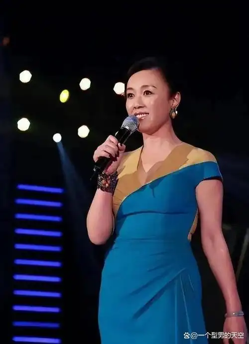 傅艺伟,这个名字对于80后,90后的观众来说并不陌生.