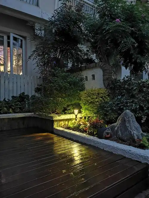 无觅造园:田园小资风15平入户小花园