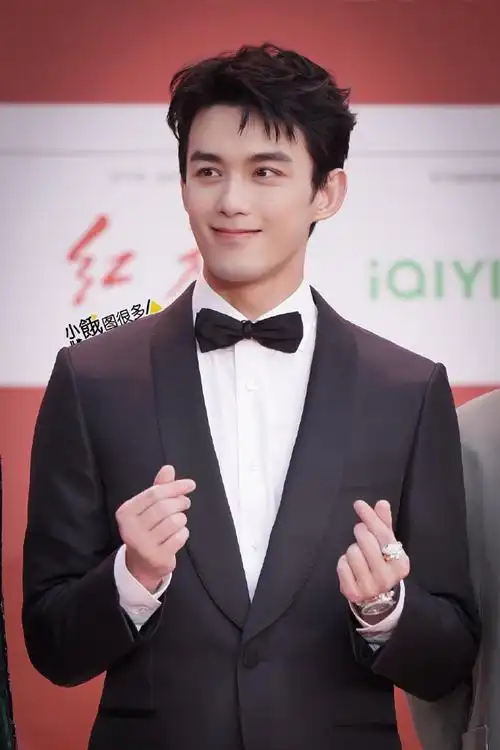 吴磊 勤勤姐的好大儿##吴磊好像穿礼服的汤姆猫