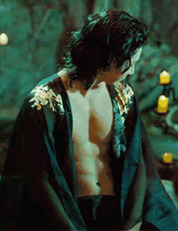 李洙赫顺利的签入三大社之一的yg本来可以尽情的跟好基友gd愉快玩耍了