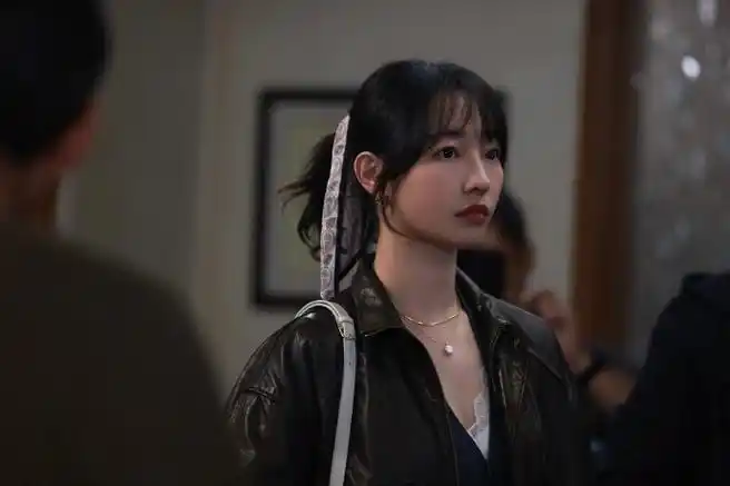 白百何超话开机90 今日份简冰@白百何剧照新鲜送达今晚19:30,一起