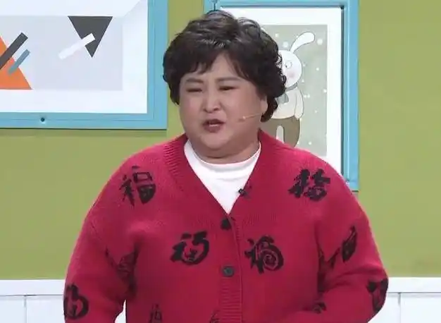 春晚节目单出炉,胡歌杨幂唐嫣再同台,沈腾马丽小品备受期待|春晚主持