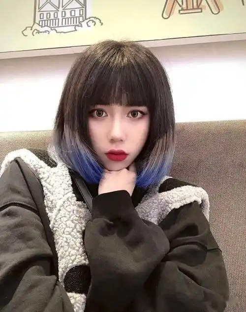 2021夏天流行渐变染短发光芒四射呀