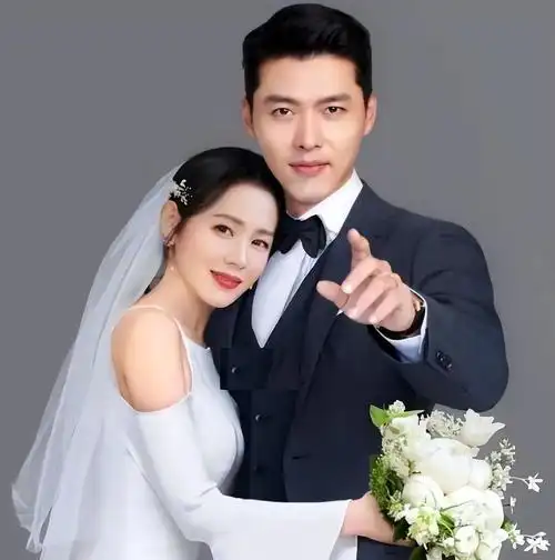 孙艺珍玄彬婚礼举行粉丝赶往婚礼举行地送各种新婚卡片和祝福