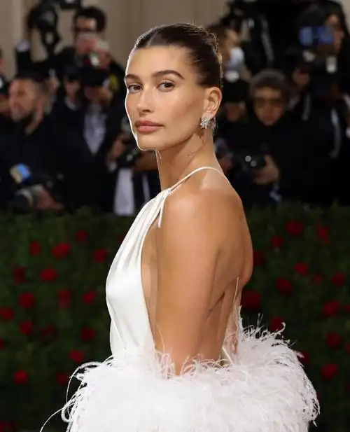 hailey bieber