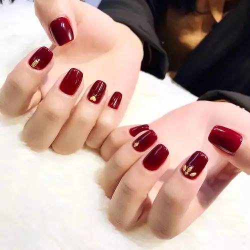 ▼手机用户15747408 今天分享的美甲都是不挑肤色的, 喜欢的可以存图