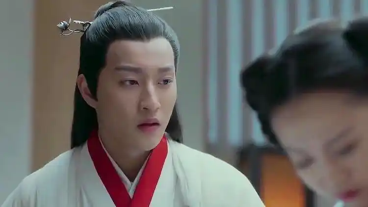 《凤囚凰》墨香感谢粉黛救命之恩,但无奈自己有任务在身呀