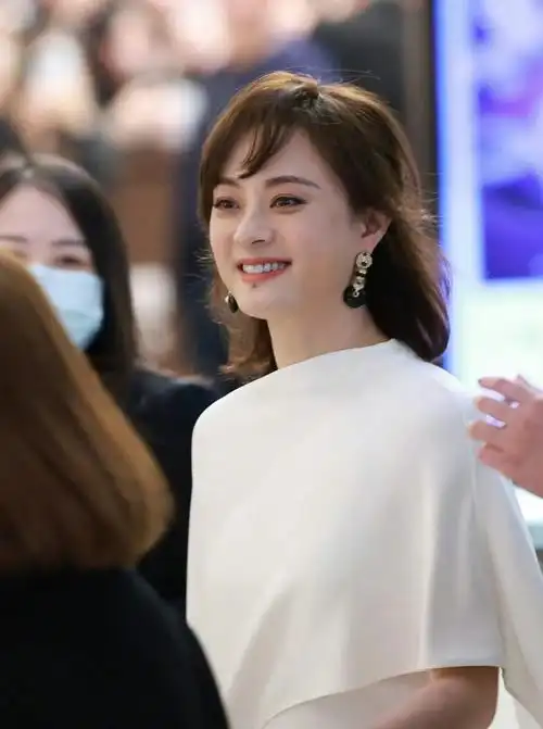 41岁孙俪美回来了!