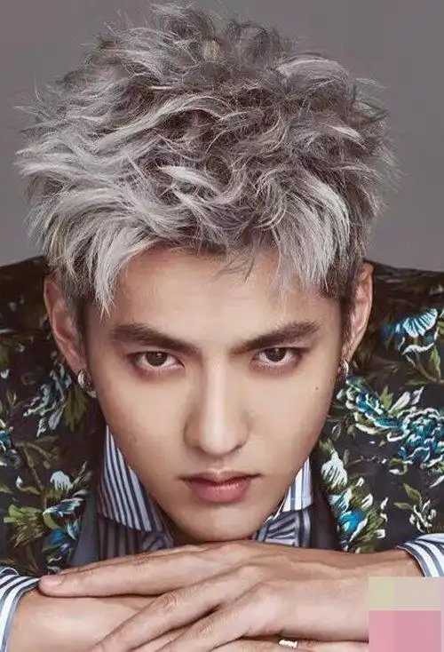 黑社会霸气小伙短发发型人气爆棚的男生短发造型图