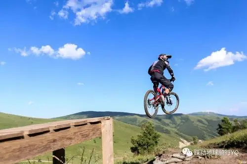 骑行欣赏唯美骑行照片每一张都可以做壁纸