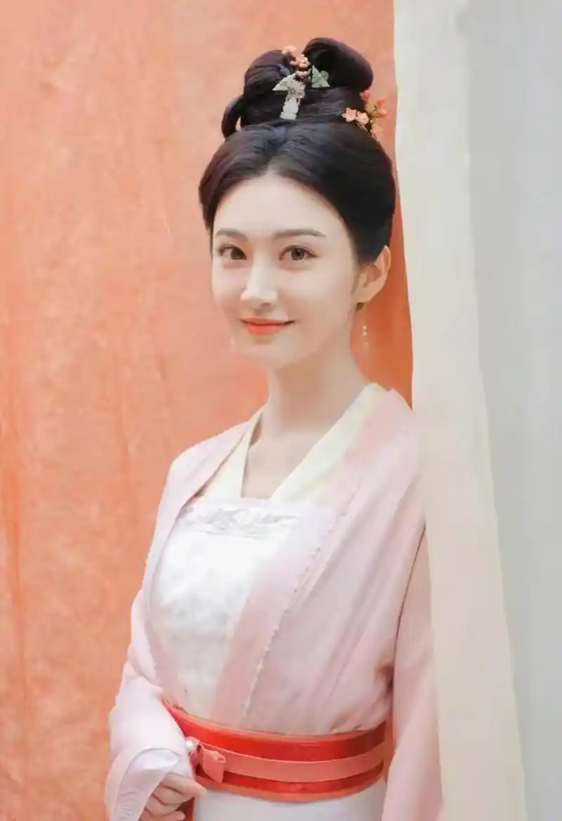 景甜古装造型太漂亮了吧,不愧是人间富贵花,美到窒息!