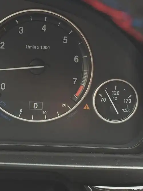 为什么我的电瓶显示电量不足