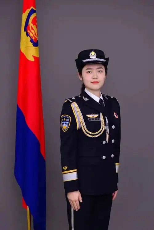 你好警察节一身警服一生荣光青白江公安最美警礼服照片震撼来袭