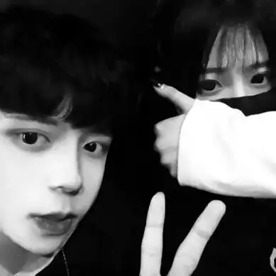 黑白情头双人两张图片高清双人的黑白情头一对两张图片