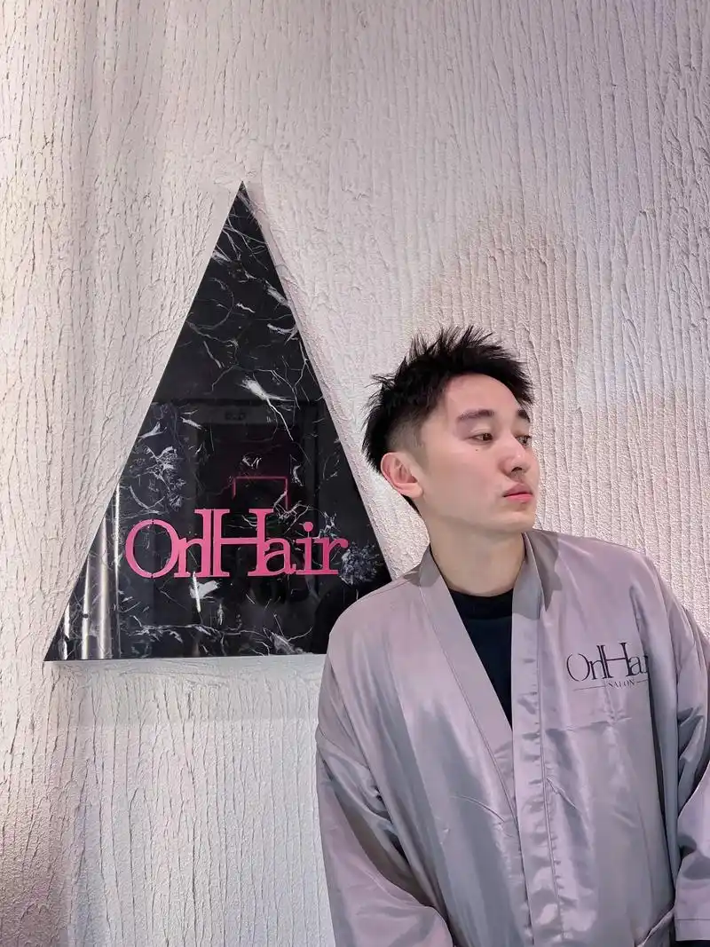 秋冬新发型 摩根烫.林更新开的明星店 不错哦 @onhair - 抖音