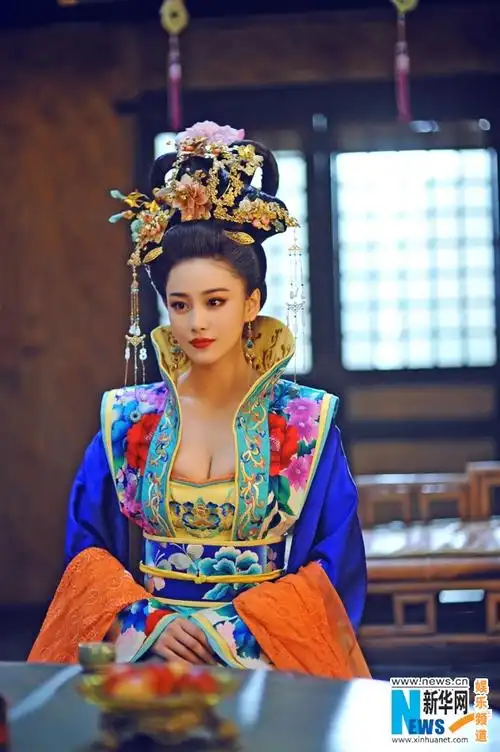 武则天曝张馨予剧照翩若惊鸿婉若游龙