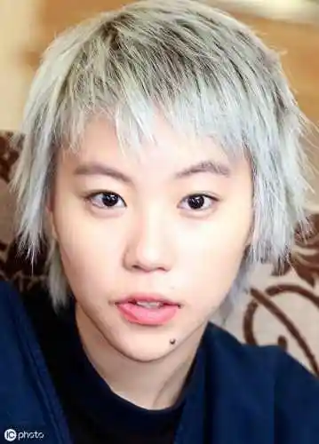 个性帅气男生齐刘海短发发型) - 小邻网