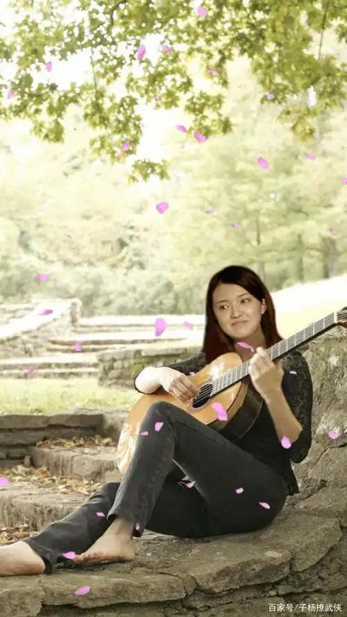 傅晶清纯优雅写真图集,她漂亮吗